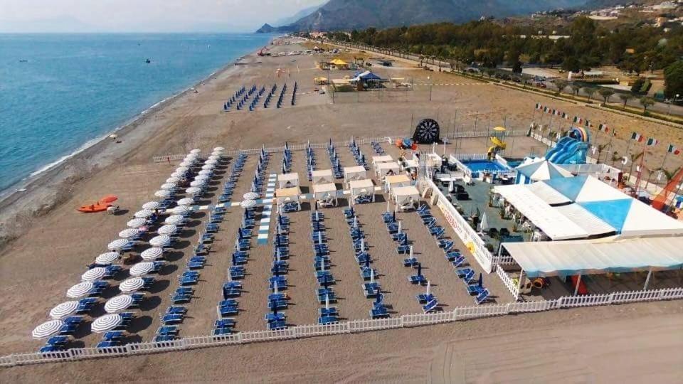 Sporting Club Resort Praia a Mare Eksteriør billede