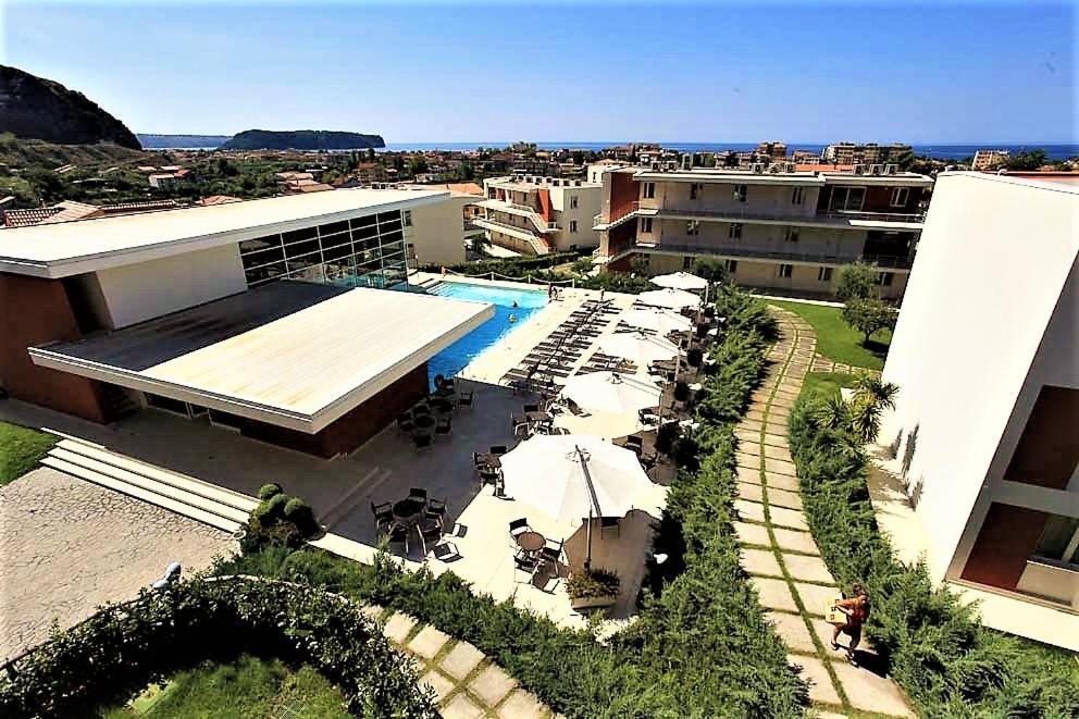 Sporting Club Resort Praia a Mare Eksteriør billede